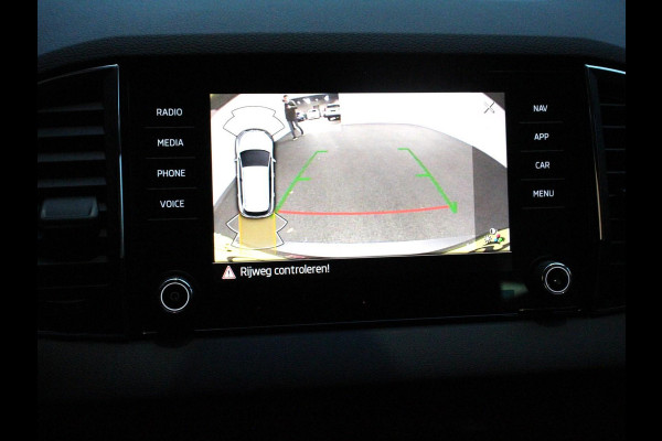 Škoda Karoq 1.5 TSI 150pk DSG Ambition Navigatie Apple Carplay/Android Auto Camera Climate Control Adaptieve Cruise control Lichtmetalen Velgen