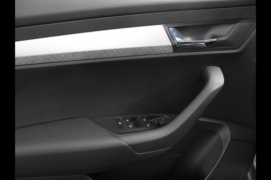 Škoda Karoq 1.5 TSI 150pk DSG Ambition Navigatie Apple Carplay/Android Auto Camera Climate Control Adaptieve Cruise control Lichtmetalen Velgen