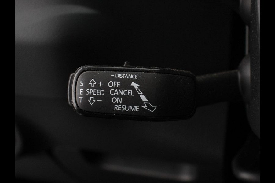 Škoda Karoq 1.5 TSI 150pk DSG Ambition Navigatie Apple Carplay/Android Auto Camera Climate Control Adaptieve Cruise control Lichtmetalen Velgen