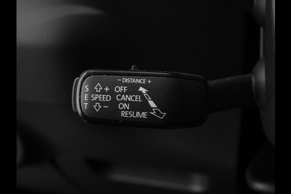Škoda Karoq 1.5 TSI 150pk DSG Ambition Navigatie Apple Carplay/Android Auto Camera Climate Control Adaptieve Cruise control Lichtmetalen Velgen