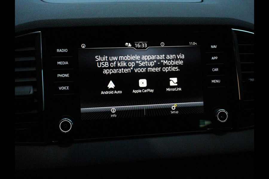 Škoda Karoq 1.5 TSI 150pk DSG Ambition Navigatie Apple Carplay/Android Auto Camera Climate Control Adaptieve Cruise control Lichtmetalen Velgen