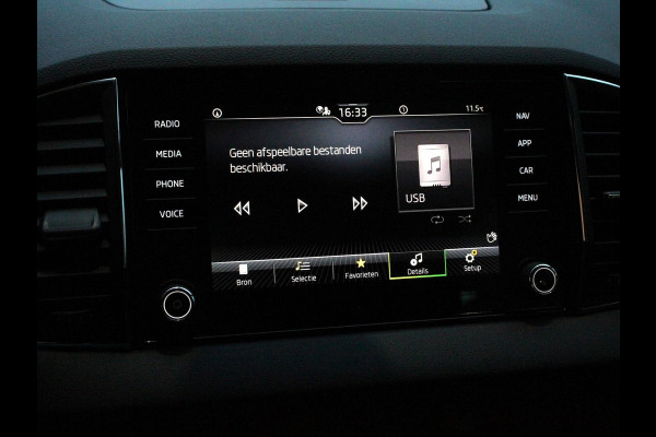 Škoda Karoq 1.5 TSI 150pk DSG Ambition Navigatie Apple Carplay/Android Auto Camera Climate Control Adaptieve Cruise control Lichtmetalen Velgen