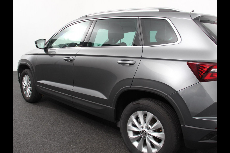 Škoda Karoq 1.5 TSI 150pk DSG Ambition Navigatie Apple Carplay/Android Auto Camera Climate Control Adaptieve Cruise control Lichtmetalen Velgen