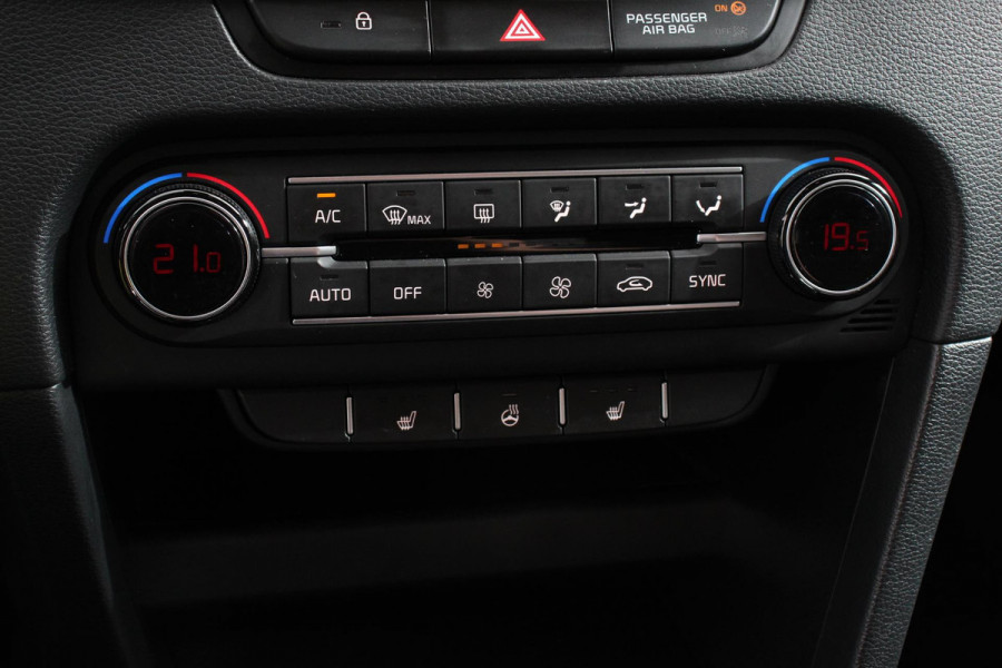 Kia Ceed Sportswagon 1.0 T-GDi Prestige Navigatie Apple Carplay / Android Auto Climate Control Achteruitrij Camera Cruise Control Stoel en Stuur verwarming