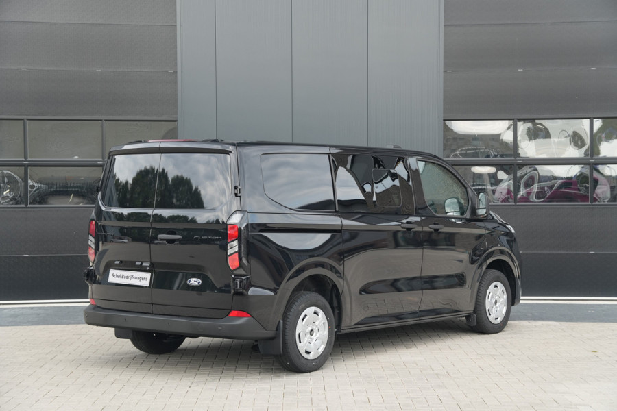 Ford Transit Custom 320 2.0 TDCI L1H1 Trend DC 136pk - INCLUSIEF BPM - 2x Schuif - Stoel/stuurverwarming - Cruise - Navi - Camera - Rijklaar