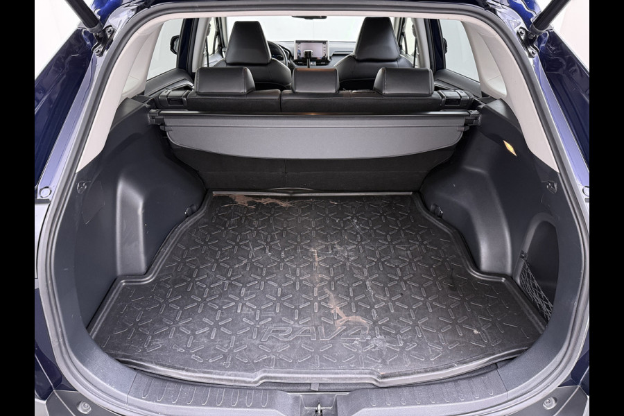 Toyota RAV4 2.5I Hybrid Leder+Verwarming+Memory Adap.Cruise Navi Camera Ecc Apple Carplay Android Auto Miracast™ Elek.Achterklep Active Stuur+Voorruit+Achterbankverwarming Keyless Lane Assist Privacy Glas Lmv Elek.Stoel Bluetooth Led