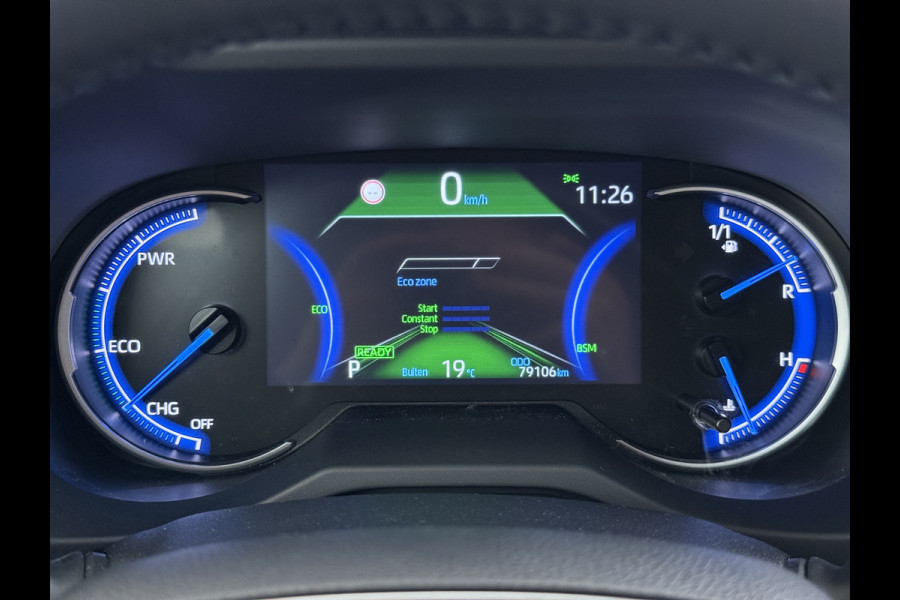 Toyota RAV4 2.5I Hybrid Leder+Verwarming+Memory Adap.Cruise Navi Camera Ecc Apple Carplay Android Auto Miracast™ Elek.Achterklep Active Stuur+Voorruit+Achterbankverwarming Keyless Lane Assist Privacy Glas Lmv Elek.Stoel Bluetooth Led