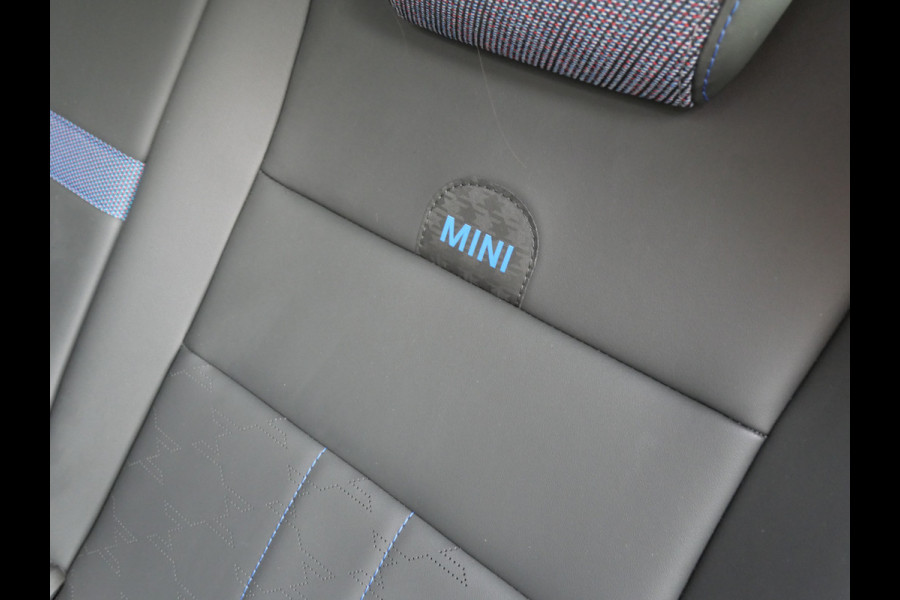 MINI Countryman 2.0 S ALL4 CLASSIC M PLUS | PANORAMA | TREKHAAK | H.U.D | 218 PK | FABRIEKSGARANTIE!!