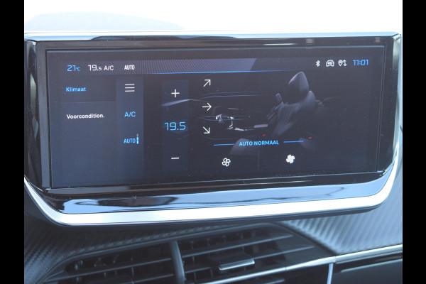 Peugeot e-2008 EV GT 54 kWh SOH 94% | CAMERA MET SENSOREN | NAVI & CARPLAY |