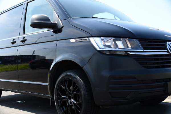 Volkswagen Transporter 2.0 TDI L1H1 30 Black Edition Cruise, Carplay, 150PK, Automaat, Standkachel, Stoelverwarming, Sensoren, Trekhaak