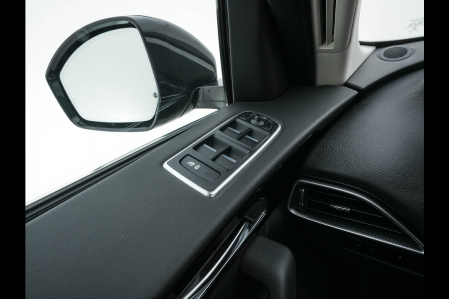 Jaguar F-Pace 2.0 Portfolio AWD 20d Aut. *PANO | LEATHER | XENON | DIGI-COCKPIT | KEYLESS | CAMERA | MERIDIAN-SOUND | HEATED-COMFORTSEATS | NAVI-FULLMAP | SHIFTPADDLES | ECC | PDC | CRUISE | 19''ALU*