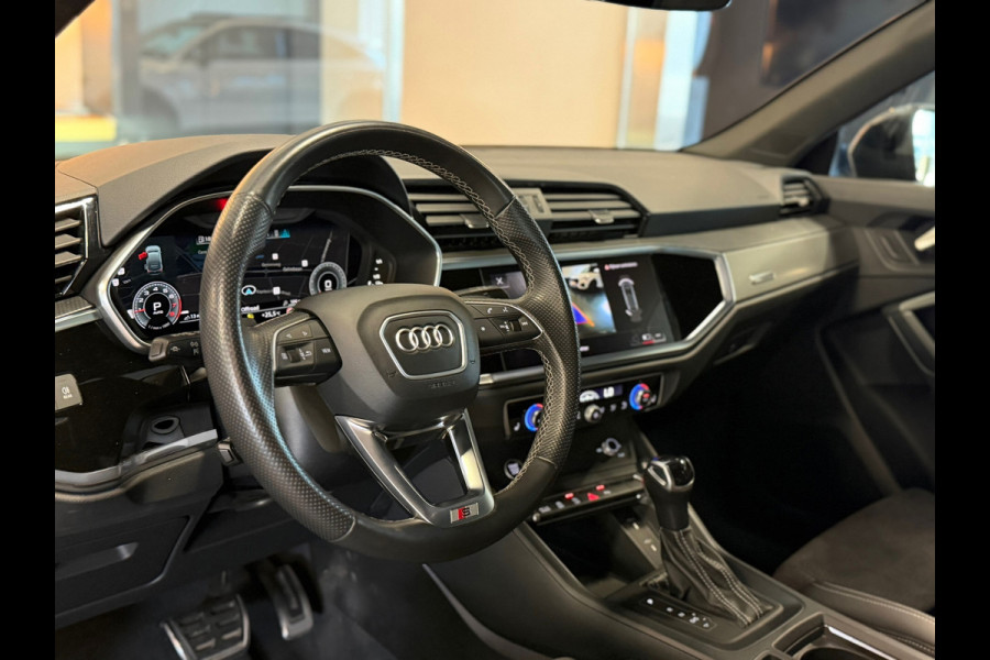 Audi Q3 Sportback 35 TFSI 3X S line Panorama Camera Keyless