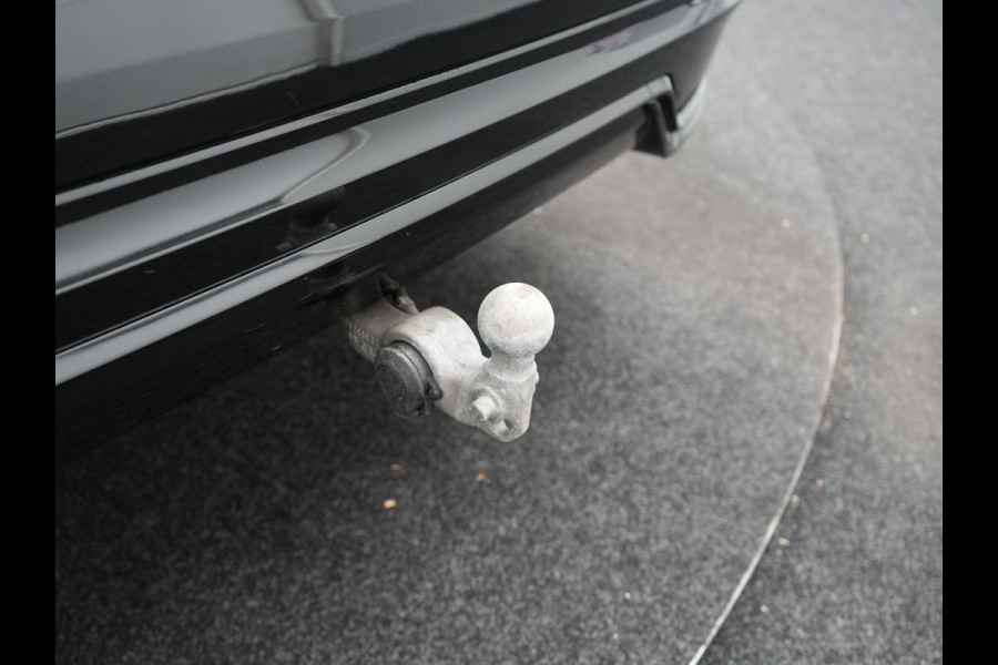 Volvo XC60 T8 AWD Plus Dark LONG RANGE PHEV 455pk Dealer O.H. | Trekhaak Af Fabriek | Panodak | Lederen Sportstoelen Memory & Verwarmd | Stuur Verwarmd | Keyless | Apple Carplay | Google Assistent | DAB | 20"L.M | Cruise Control | Plug In Hybrid |