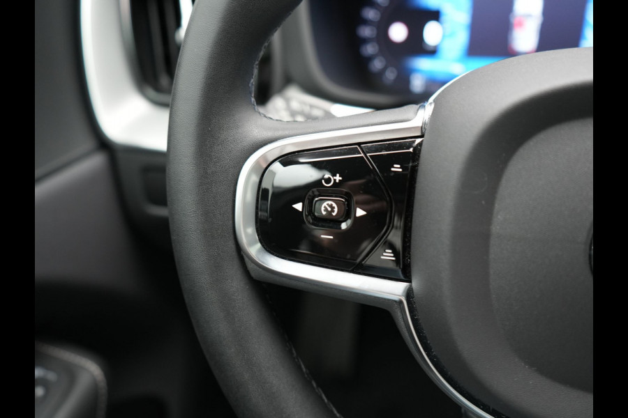Volvo XC60 T8 AWD Plus Dark LONG RANGE PHEV 455pk Dealer O.H. | Trekhaak Af Fabriek | Panodak | Lederen Sportstoelen Memory & Verwarmd | Stuur Verwarmd | Keyless | Apple Carplay | Google Assistent | DAB | 20"L.M | Cruise Control | Plug In Hybrid |