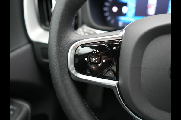 Volvo XC60 T8 AWD Plus Dark LONG RANGE PHEV 455pk Dealer O.H. | Trekhaak Af Fabriek | Panodak | Lederen Sportstoelen Memory & Verwarmd | Stuur Verwarmd | Keyless | Apple Carplay | Google Assistent | DAB | 20"L.M | Cruise Control | Plug In Hybrid |