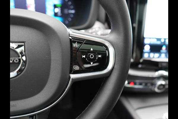 Volvo XC60 T8 AWD Plus Dark LONG RANGE PHEV 455pk Dealer O.H. | Trekhaak Af Fabriek | Panodak | Lederen Sportstoelen Memory & Verwarmd | Stuur Verwarmd | Keyless | Apple Carplay | Google Assistent | DAB | 20"L.M | Cruise Control | Plug In Hybrid |