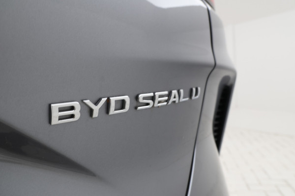 BYD SEAL U Design 87 kWh Grote accu!!! Marge!