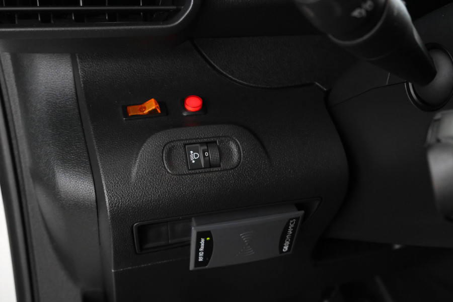 Peugeot Partner 1.5 BlueHDI Pro Long Imperial, Apple carplay, Navigatie