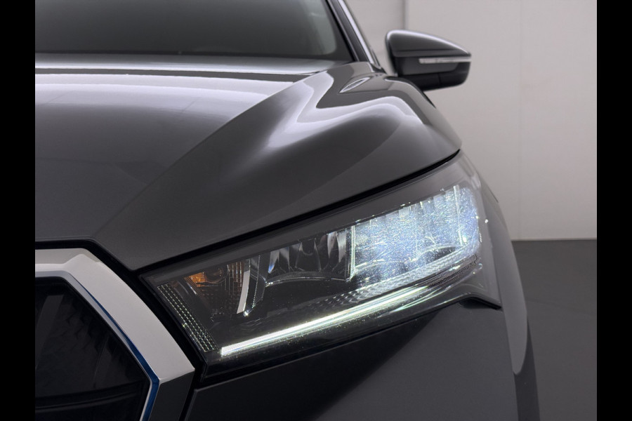 Škoda ENYAQ iV 60 PanoDak Trekhaak Navi Camera Apple Carplay Android Auto Elek.Achterklep Ecc Cruise Control SOH 89,6% Stuurverwarming Bluetooth Led Keyless advanced 1.000KG Trekgewicht 1e Eigenaar Origineel Nederlandse Auto