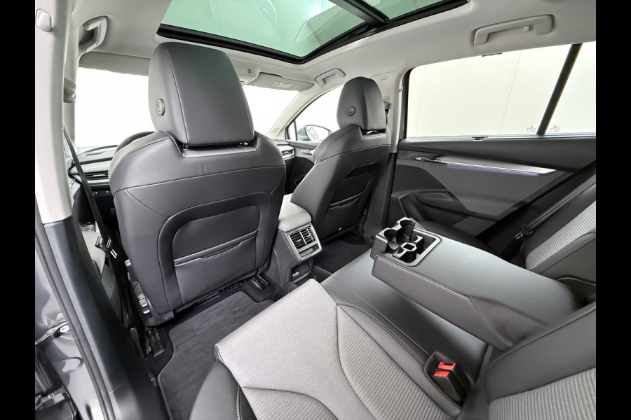 Škoda ENYAQ iV 60 PanoDak Trekhaak Navi Camera Apple Carplay Android Auto Elek.Achterklep Ecc Cruise Control SOH 89,6% Stuurverwarming Bluetooth Led Keyless advanced 1.000KG Trekgewicht 1e Eigenaar Origineel Nederlandse Auto
