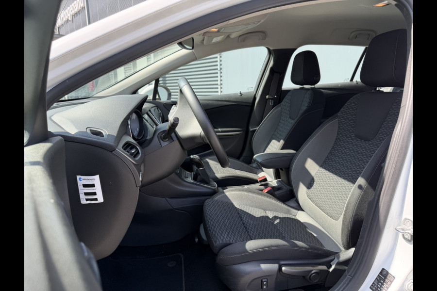 Opel Astra Sports Tourer BWJ 2020 | 1.2T 111PK EXECUTIVE TREKHAAK | CLIMA | NAVI | CARPLAY | SPORTSTOELEN | PDC 2X | CAMERA A |