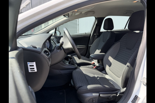 Opel Astra Sports Tourer BWJ 2020 | 1.2T 111PK EXECUTIVE TREKHAAK | CLIMA | NAVI | CARPLAY | SPORTSTOELEN | PDC 2X | CAMERA A |