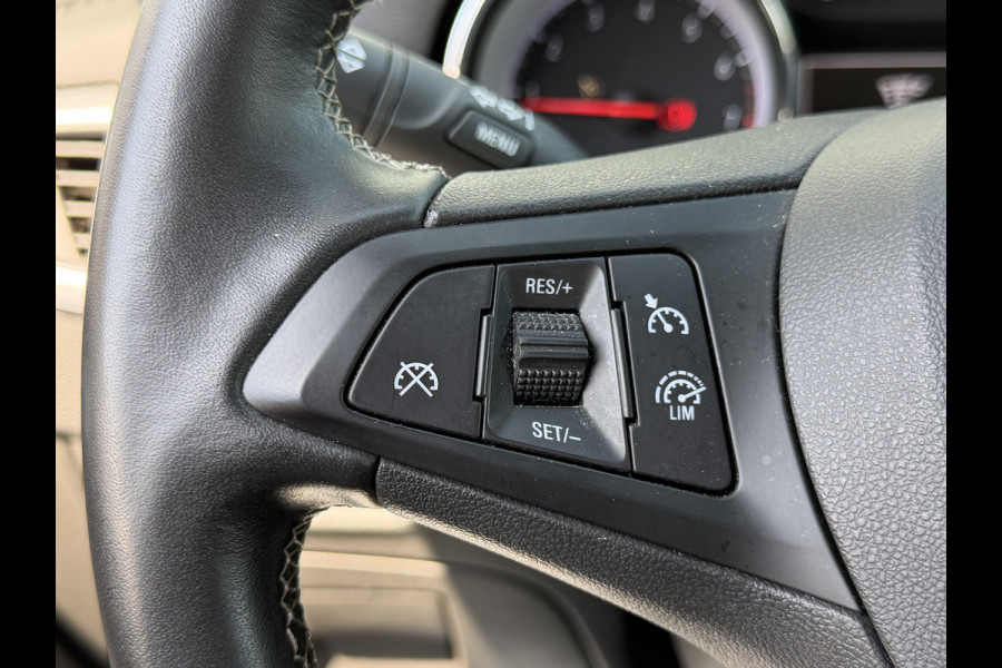 Opel Astra Sports Tourer BWJ 2020 | 1.2T 111PK EXECUTIVE TREKHAAK | CLIMA | NAVI | CARPLAY | SPORTSTOELEN | PDC 2X | CAMERA A |