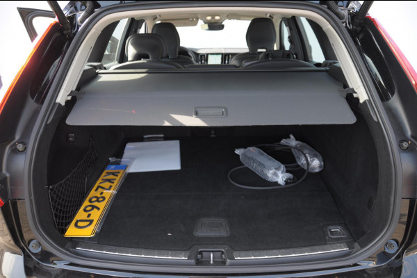 Volvo XC60 350PK Automaat T6 AWD Plus Bright / Navigatie / Elektrisch glazen schuif-kanteldak / Leren bekleding / Elektrisch verstelbare stoelen met geheugen / Stuur & Stoelverwarming / Achteruitrijcamera / Elektrische achterklep / Cruise control