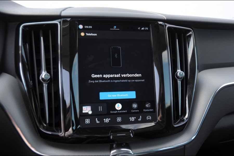 Volvo XC60 350PK Automaat T6 AWD Plus Bright / Navigatie / Elektrisch glazen schuif-kanteldak / Leren bekleding / Elektrisch verstelbare stoelen met geheugen / Stuur & Stoelverwarming / Achteruitrijcamera / Elektrische achterklep / Cruise control