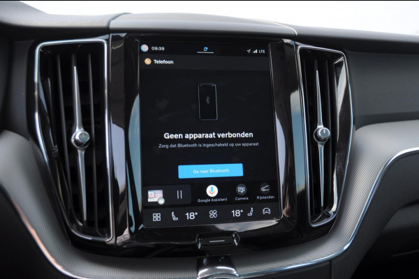 Volvo XC60 350PK Automaat T6 AWD Plus Bright / Navigatie / Elektrisch glazen schuif-kanteldak / Leren bekleding / Elektrisch verstelbare stoelen met geheugen / Stuur & Stoelverwarming / Achteruitrijcamera / Elektrische achterklep / Cruise control