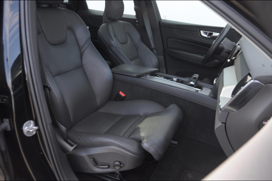 Volvo XC60 350PK Automaat T6 AWD Plus Bright / Navigatie / Elektrisch glazen schuif-kanteldak / Leren bekleding / Elektrisch verstelbare stoelen met geheugen / Stuur & Stoelverwarming / Achteruitrijcamera / Elektrische achterklep / Cruise control