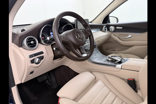 Mercedes-Benz GLC 350e Hybrid 4MATIC Premium Plus Exclusive Burmester®-Hifi Leder+Verwarmd Trekhaak 360°Camera Navi Ecc SOH 93% Elek.Achterklep Elek.Stoelen Lmv 19" Led Pdc AWD 4WD PHEV 2.000KG Trekgewicht Dealeronderhouden