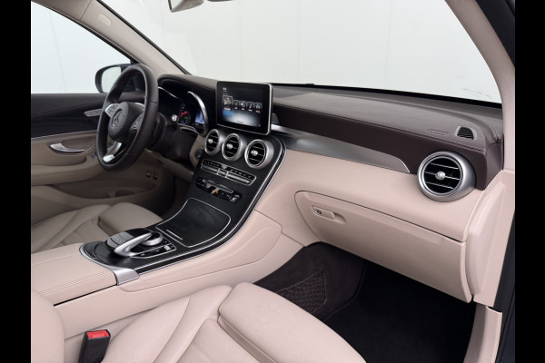 Mercedes-Benz GLC 350e Hybrid 4MATIC Premium Plus Exclusive Burmester®-Hifi Leder+Verwarmd Trekhaak 360°Camera Navi Ecc SOH 93% Elek.Achterklep Elek.Stoelen Lmv 19" Led Pdc AWD 4WD PHEV 2.000KG Trekgewicht Dealeronderhouden