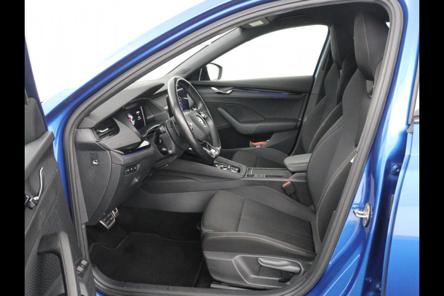 Škoda Octavia 1.4 TSI iV PHEV Sportline Business | SOH 92,5% | Navigatie | Parkeerhulp | Adaptive cruise | DAB+ | Carplay | Sfeerverlichting | Climate control | keyless