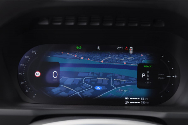 Volvo XC90 T8 455PK Automaat Plug-in hybrid AWD Ultra Bright Luchtvering / Trekhaak / Panoramadak / Google services / Elektrisch bedienbare voorstoelen met geheugen / Stoelverwarming voor en achter