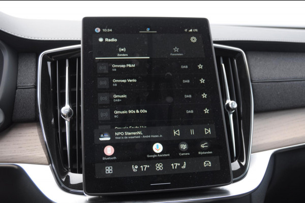 Volvo XC90 T8 455PK Automaat Plug-in hybrid AWD Ultra Bright Luchtvering / Trekhaak / Panoramadak / Google services / Elektrisch bedienbare voorstoelen met geheugen / Stoelverwarming voor en achter