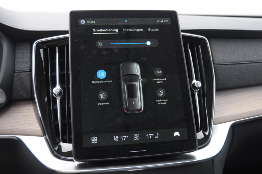 Volvo XC90 T8 455PK Automaat Plug-in hybrid AWD Ultra Bright Luchtvering / Trekhaak / Panoramadak / Google services / Elektrisch bedienbare voorstoelen met geheugen / Stoelverwarming voor en achter