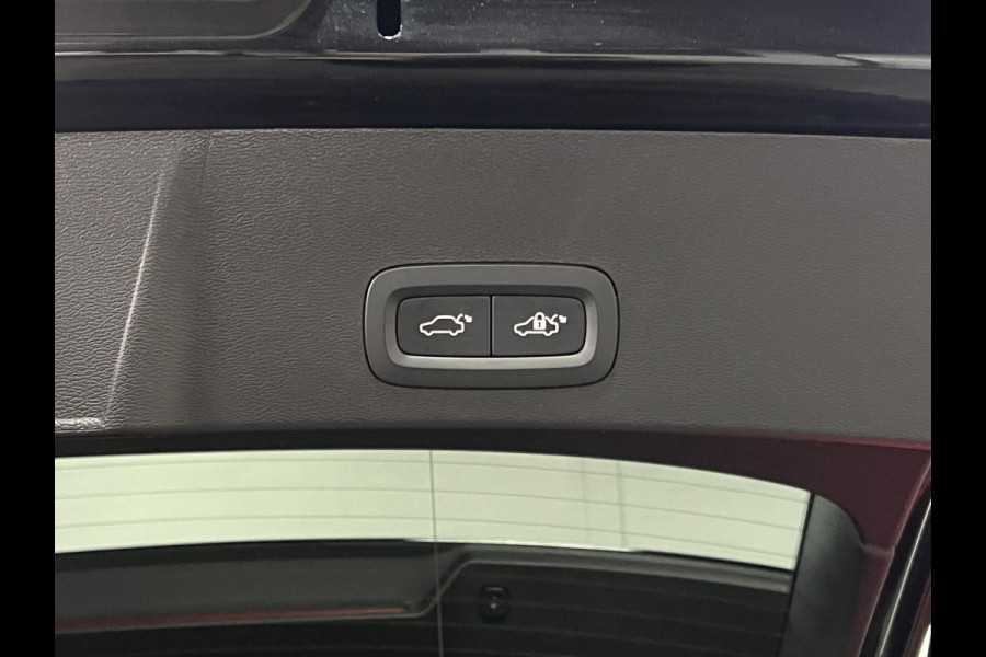 Volvo XC40 1.5 T5 Plug-in hybrid Plus Dark Trekhaak | Harman/Kardon | 360 camera | Cruise control | Stoel-/Stuurverwarming | Keyless | 20 inch wielen