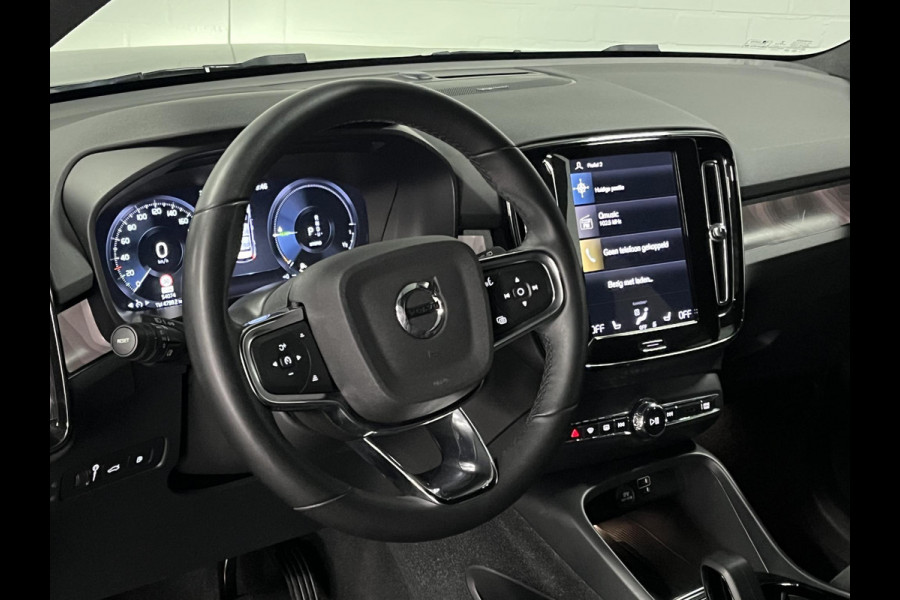Volvo XC40 1.5 T5 Plug-in hybrid Plus Dark Trekhaak | Harman/Kardon | 360 camera | Cruise control | Stoel-/Stuurverwarming | Keyless | 20 inch wielen
