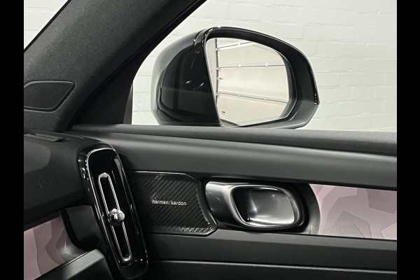 Volvo XC40 1.5 T5 Plug-in hybrid Plus Dark Trekhaak | Harman/Kardon | 360 camera | Cruise control | Stoel-/Stuurverwarming | Keyless | 20 inch wielen