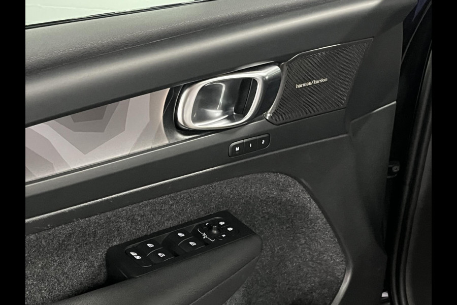 Volvo XC40 1.5 T5 Plug-in hybrid Plus Dark Trekhaak | Harman/Kardon | 360 camera | Cruise control | Stoel-/Stuurverwarming | Keyless | 20 inch wielen