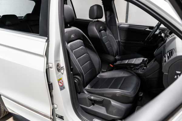 Volkswagen Tiguan 2.0 TSI 4Motion R-Line DSG PANO LED CAMERA LEDER FULL