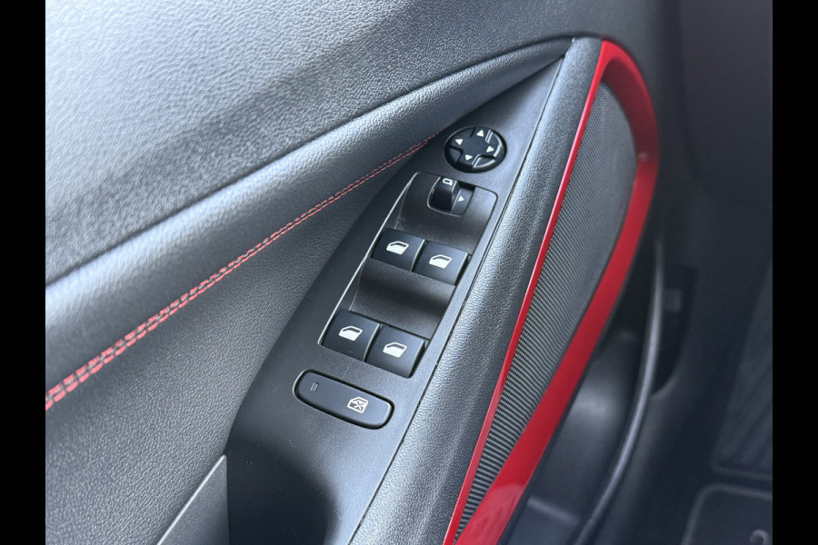 Opel Crossland BWJ 11-2021 | 1.2T 111PK GS-LINE | SPORTSTOELEN | CAMERA A | CARPLAY | NAVI | PDC | PRIVACY GLASS | CRUISE