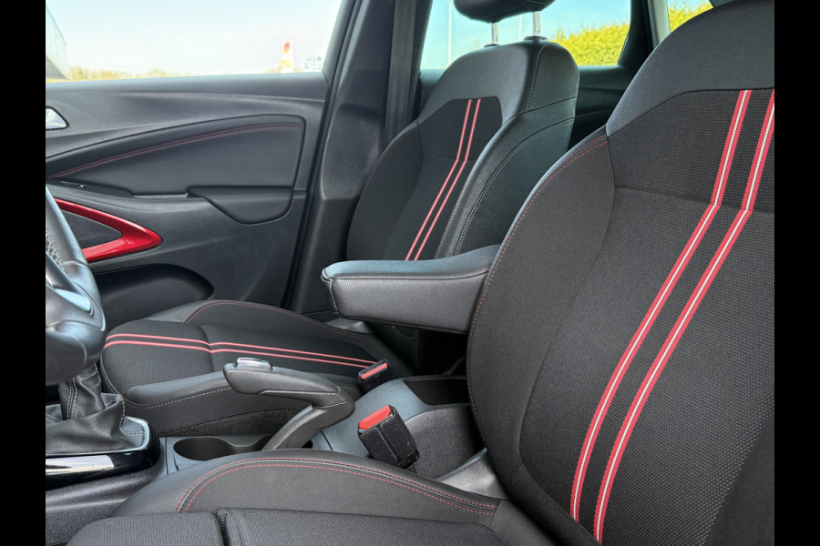 Opel Crossland BWJ 11-2021 | 1.2T 111PK GS-LINE | SPORTSTOELEN | CAMERA A | CARPLAY | NAVI | PDC | PRIVACY GLASS | CRUISE