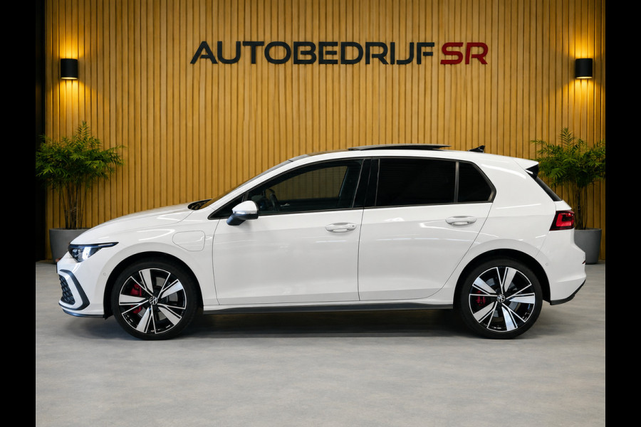 Volkswagen Golf 1.4 eHybrid GTE Pano! BTW Auto Hud! Side Asisst! Keyless! iQ! Camera! Stoelverwarming! Stuurverwarming!