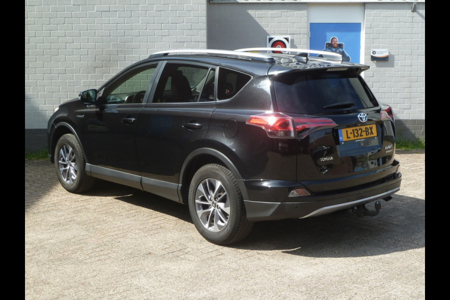 Toyota RAV4 2.5 Hybrid AWD Dynamic|Camera|Elektr.Achterklep|Stoelverwarming|Trekhaak|Lane-Assist|1650KG Trekvermogen