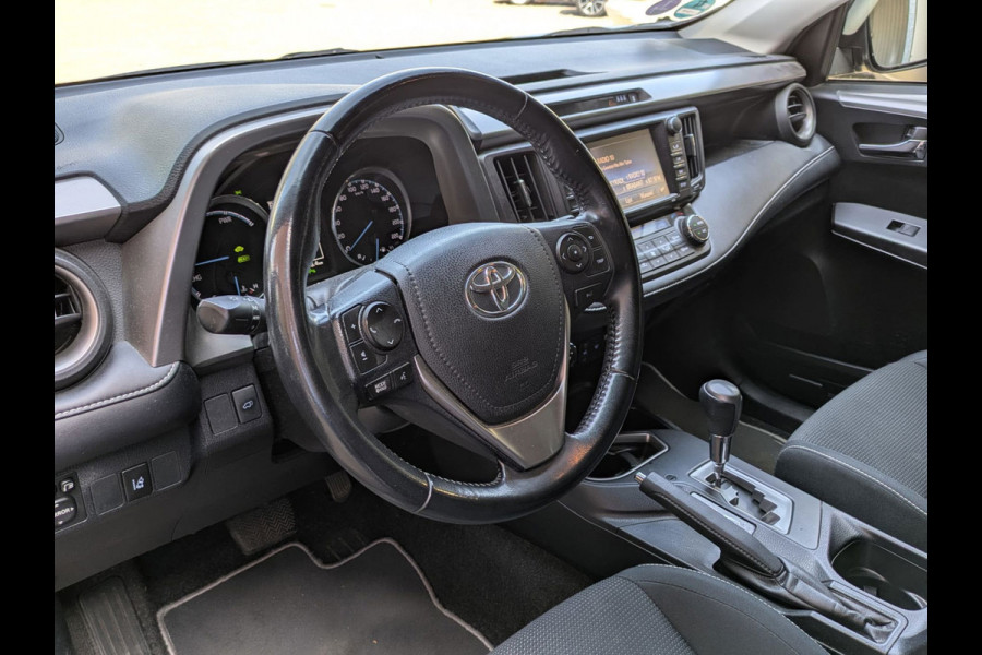 Toyota RAV4 2.5 Hybrid AWD Dynamic|Camera|Elektr.Achterklep|Stoelverwarming|Trekhaak|Lane-Assist|1650KG Trekvermogen