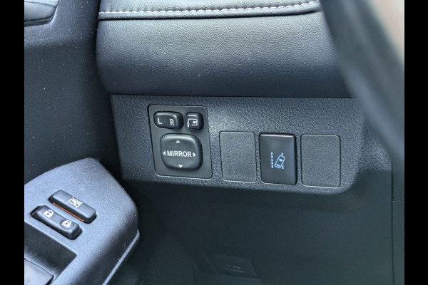 Toyota RAV4 2.5 Hybrid AWD Dynamic|Camera|Elektr.Achterklep|Stoelverwarming|Trekhaak|Lane-Assist|1650KG Trekvermogen