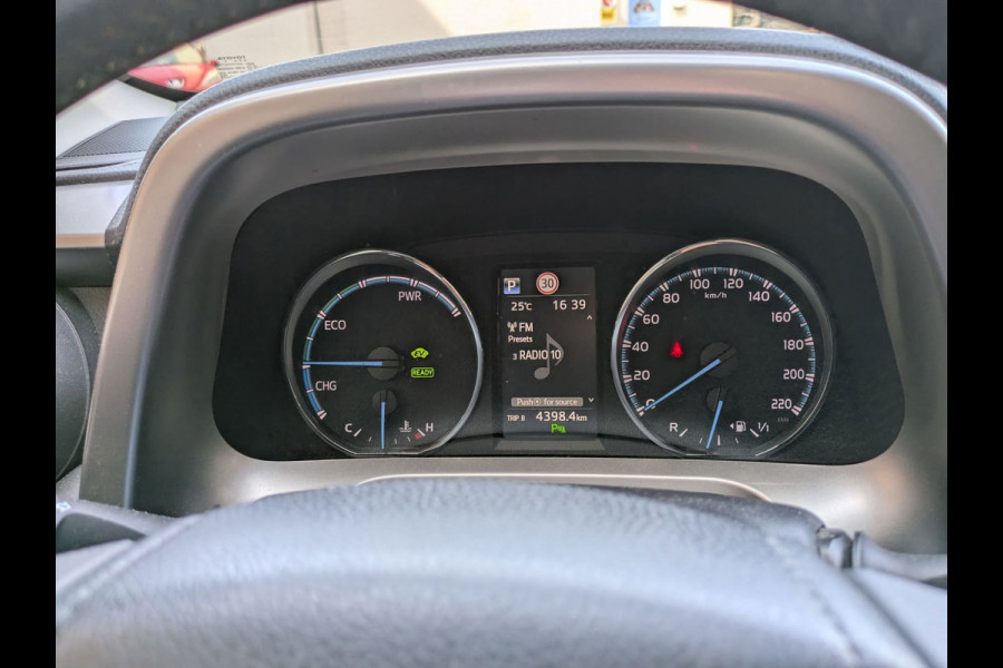 Toyota RAV4 2.5 Hybrid AWD Dynamic|Camera|Elektr.Achterklep|Stoelverwarming|Trekhaak|Lane-Assist|1650KG Trekvermogen