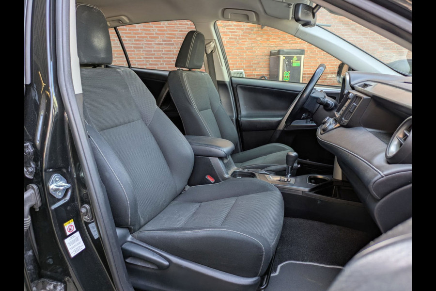Toyota RAV4 2.5 Hybrid AWD Dynamic|Camera|Elektr.Achterklep|Stoelverwarming|Trekhaak|Lane-Assist|1650KG Trekvermogen